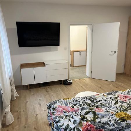 Pritluky Horni Appartement Břeclav Buitenkant foto