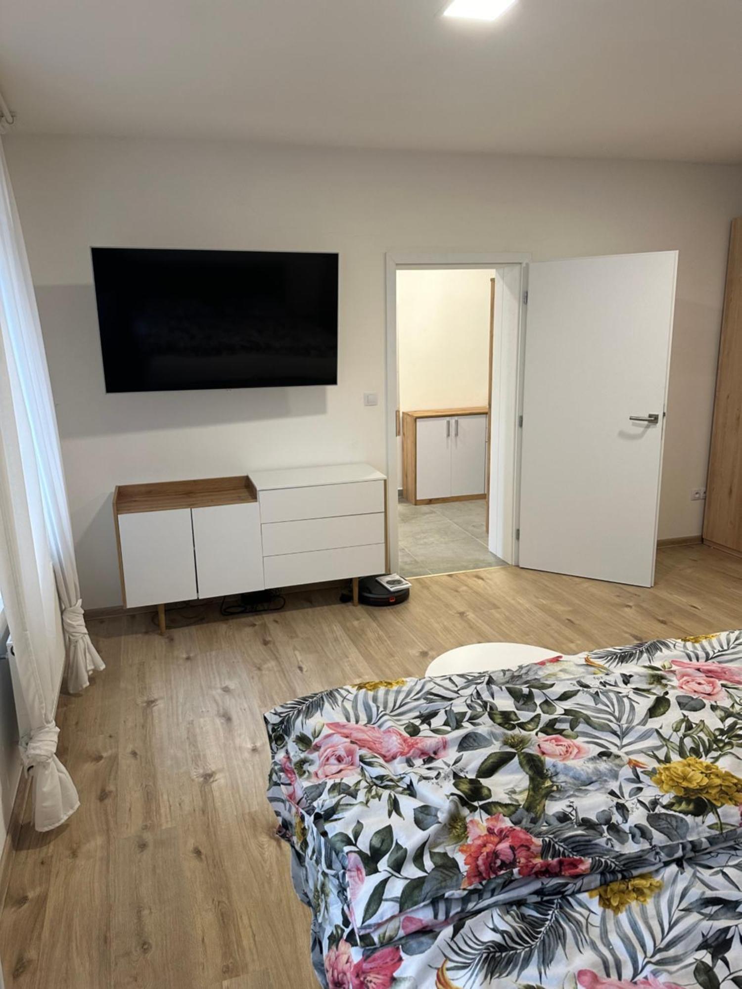 Pritluky Horni Appartement Břeclav Buitenkant foto